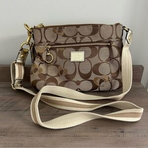 Vintage Coach Poppy Signature Tan Canvas Gold Metallic Swing Pack Crossbody NWT